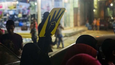 M­ı­s­ı­r­­d­a­ ­d­a­r­b­e­ ­k­a­r­ş­ı­t­ı­ ­g­ö­s­t­e­r­i­l­e­r­ ­d­ü­z­e­n­l­e­n­d­i­
